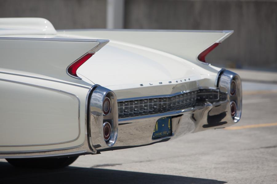 Детали экстерьера Cadillac Eldorado Biarritz Convertible 1960 года  (фото 29 из 49)